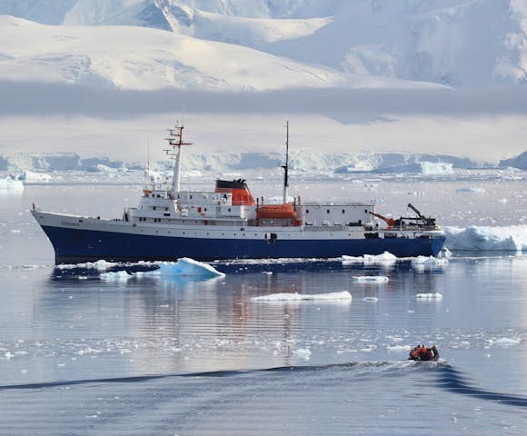 MV Ushuaia ship