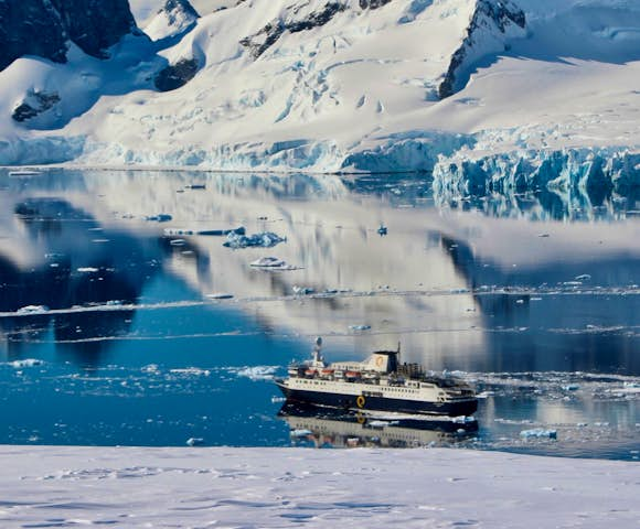 Ocean Endeavour Ship