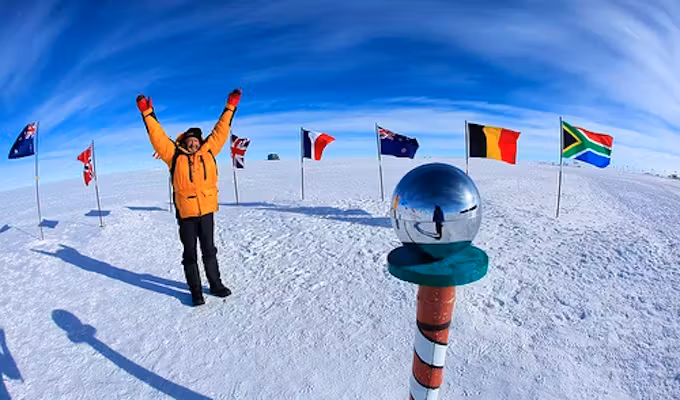 Fly to the South Pole