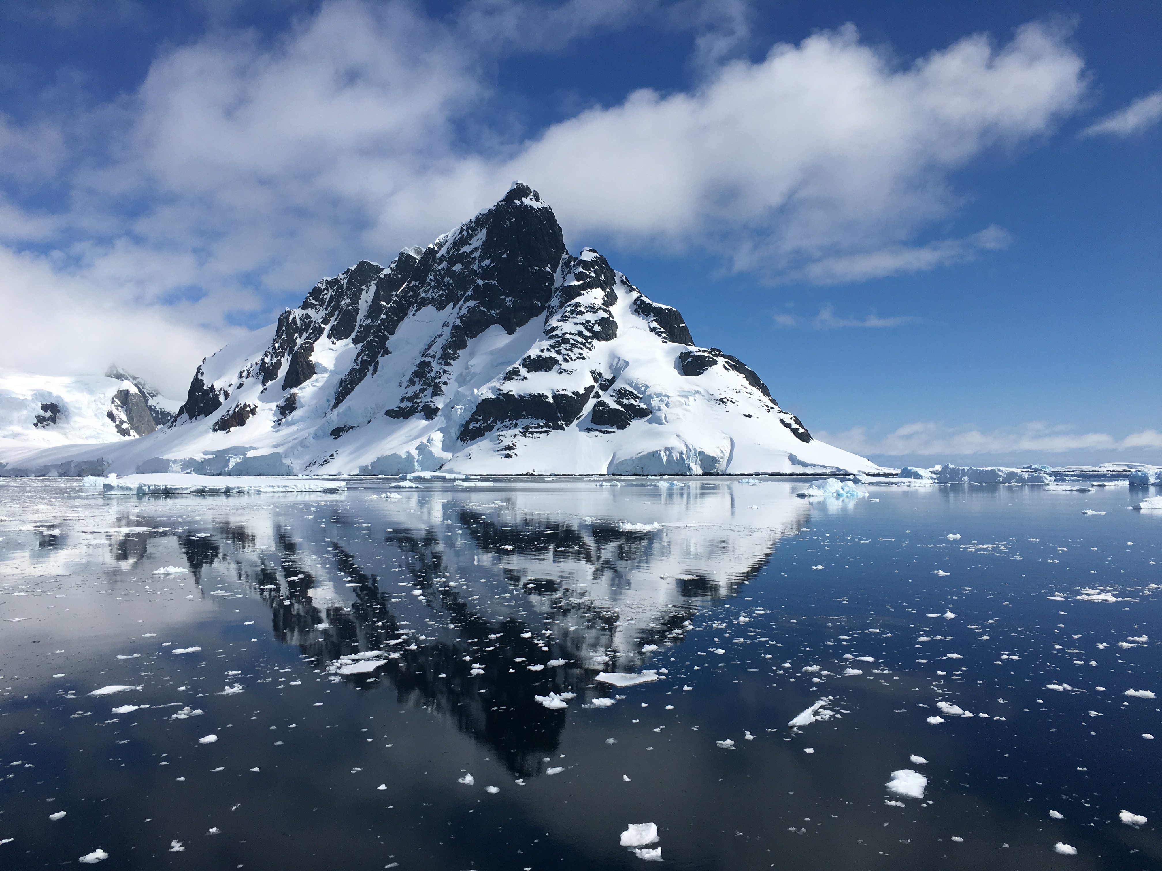 Antarctic Fly & Cruise Safari
