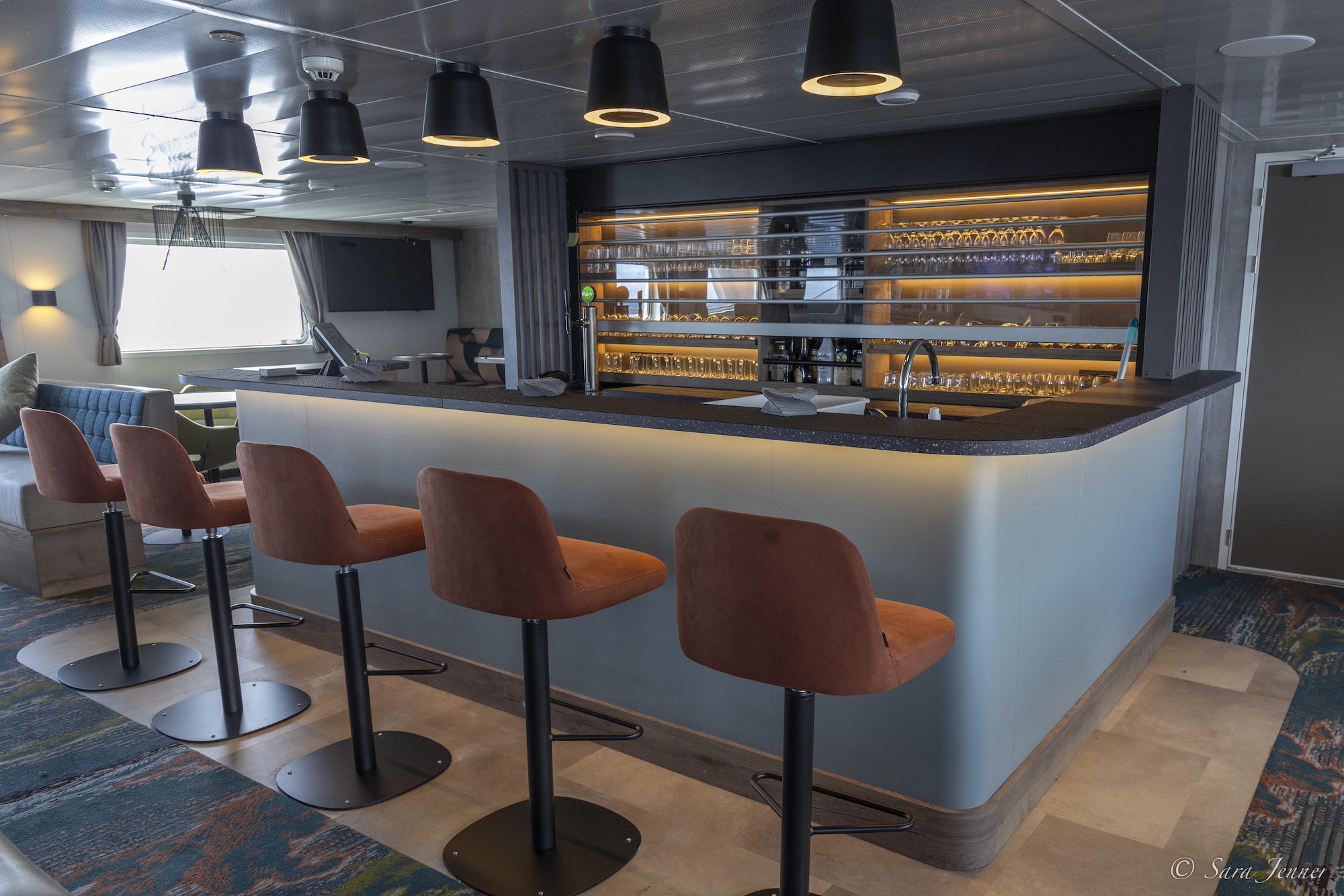 Bar in observation lounge 