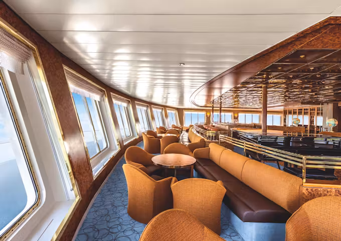 Forward-Observation-Loung4