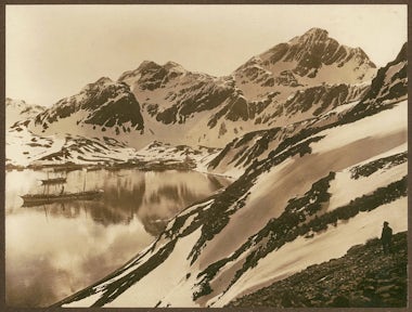 A view of Grytviken harbour from King Edward Point, photographed in 1914 by Frank Hurley of Shackleton's Endurance expedition