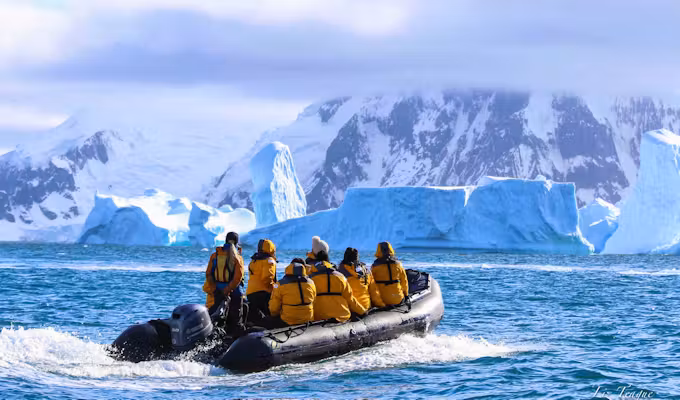 Fly & Cruise Polar Circle