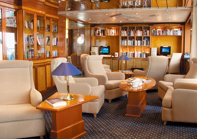 Luxury Antarctica cruise ships - Island Sky ship