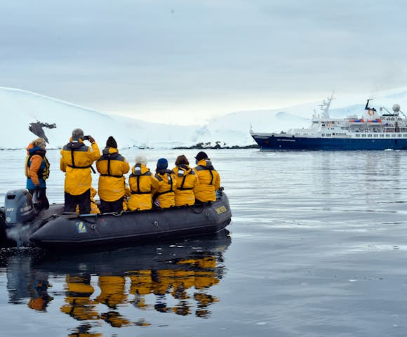 Ocean Adventurer ship