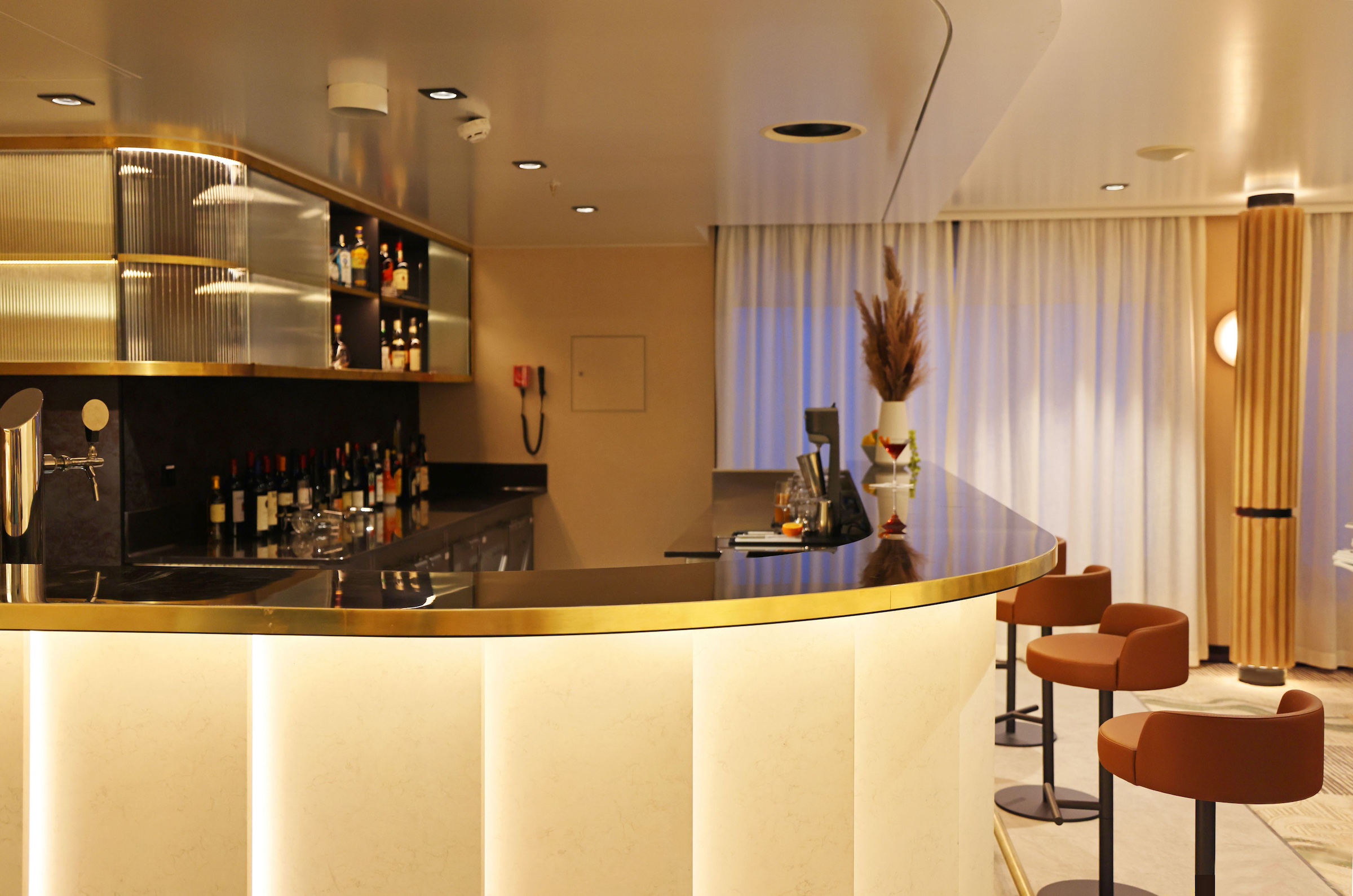 The SH Minerva expedition ship's Observation Lounge bar