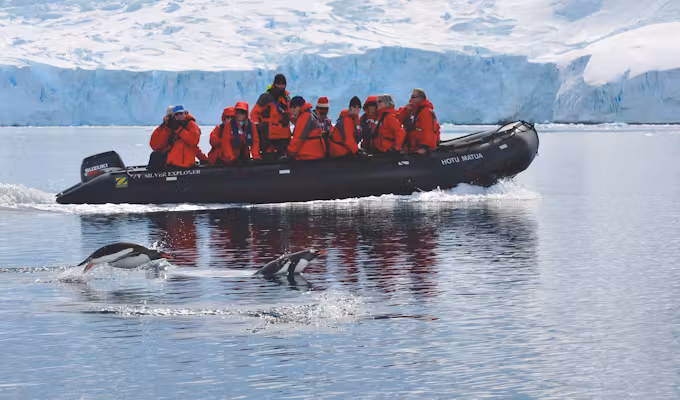 Luxury Highlights of the Antarctic Peninsula