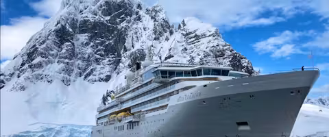 Luxury South Georgia & Antarctica Fly & Cruise