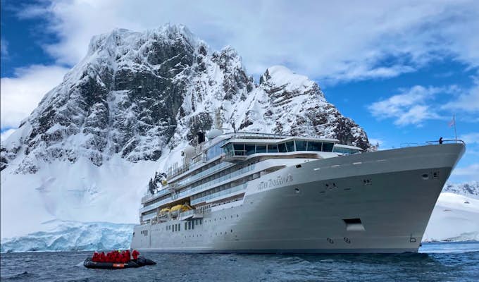 Luxury South Georgia & Antarctica Fly & Cruise