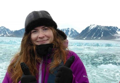 Lizzie at Swoop wth Antarctica backdrop