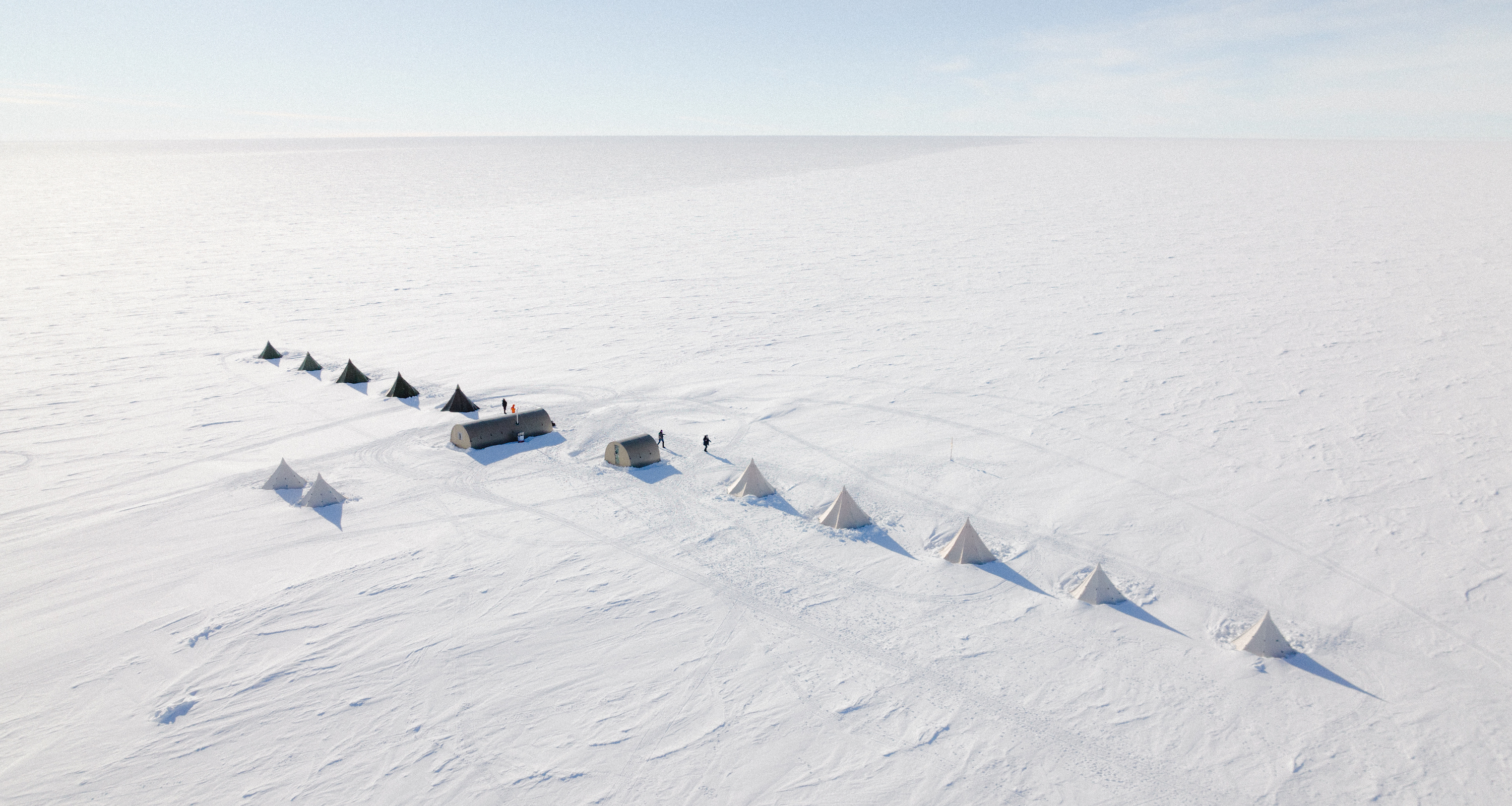 Remote expeditionary camp on the Antarctic Plateau